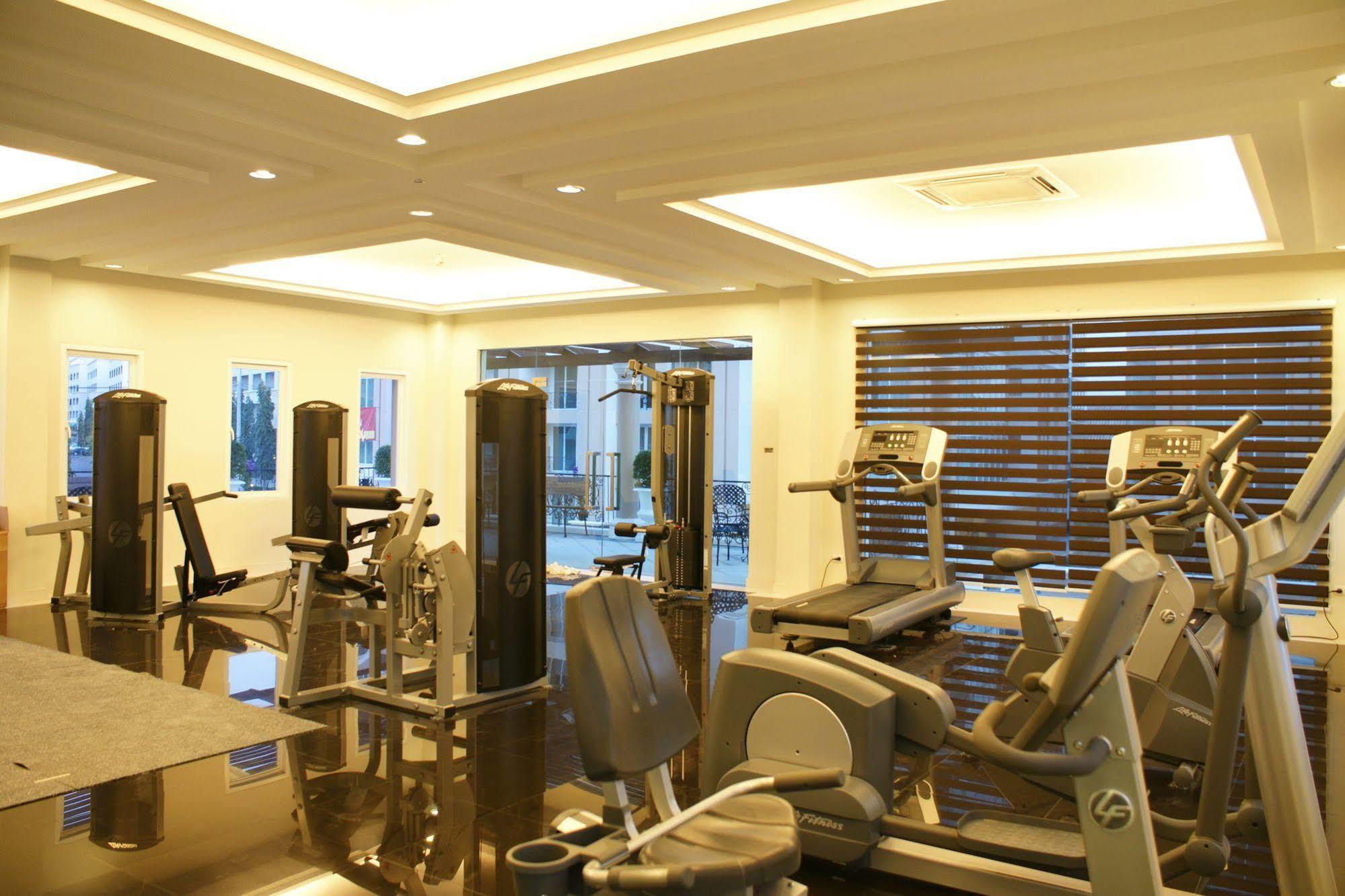 Lk President Otel Pattaya Dış mekan fotoğraf